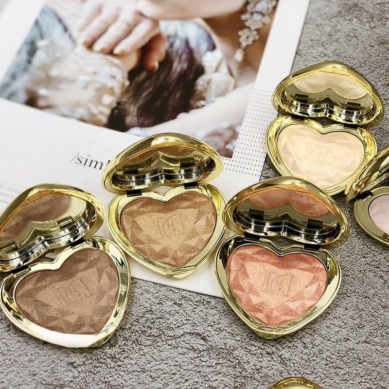 D.S.M Professional Highlighter Makeup Face Powder Highlighting Concealer Cosmetics Eyes Glow Kit Palette Bronzer and Highlighter