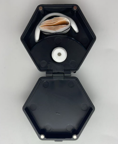 Black (with nose clip)